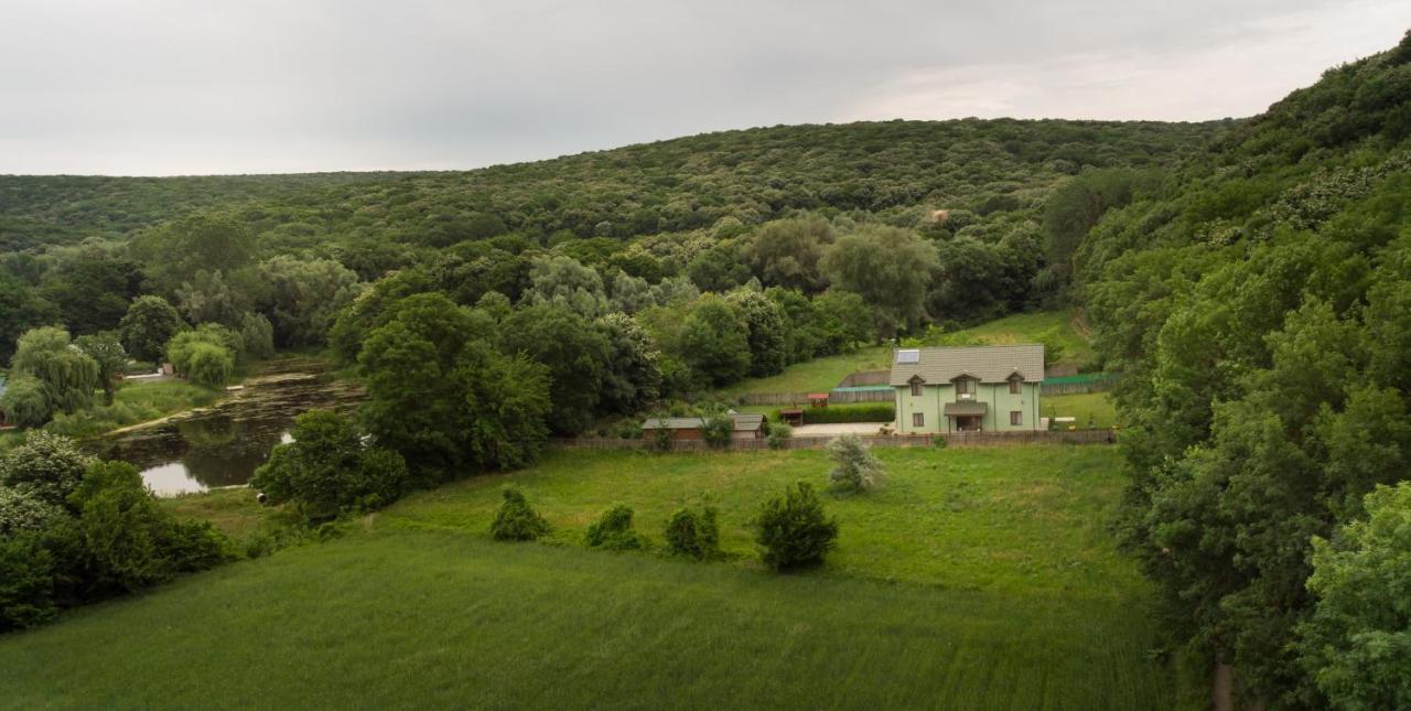 Agropensiunea Cetatuia Luncavita Exteriör bild