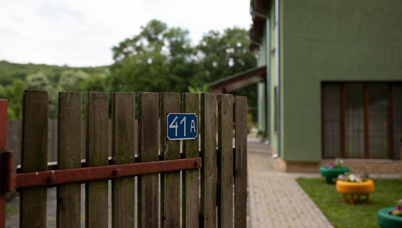 Agropensiunea Cetatuia Luncavita Exteriör bild